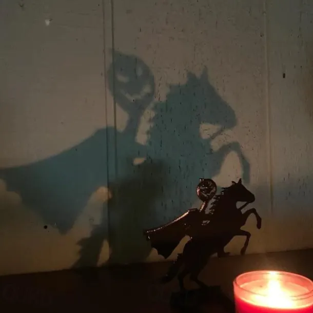 Halloween Horror Candle Holder Metal Decoration Funny Shadow Stand, Halloween Funny Candle Holder Desktop Decoration ( Without Candles )