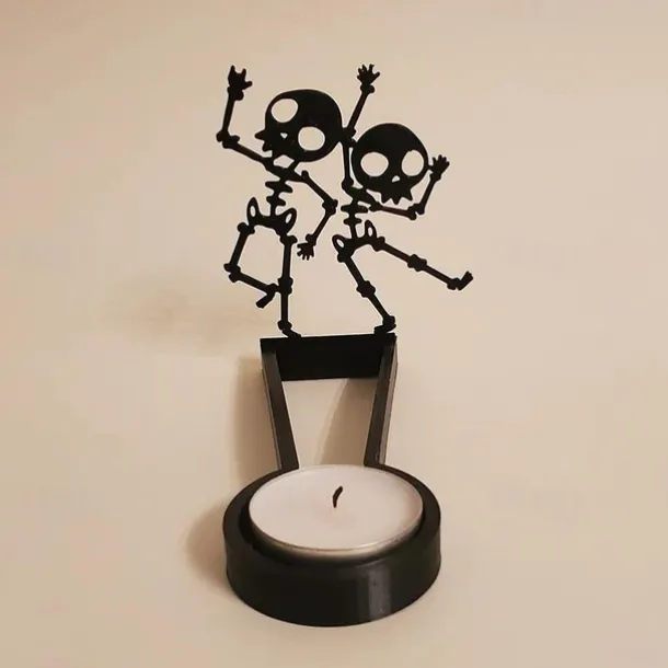 Halloween Horror Candle Holder Metal Decoration Funny Shadow Stand, Halloween Funny Candle Holder Desktop Decoration ( Without Candles )