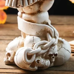 Halloween Skeleton Skull Head Flower Pot Nordic Modern Home Decoration Personalized Damaged Old Shackles Skull Head Resin Crafts Halloween Ghost Head Bone Gift Scene Decoration Photography Props 1PC