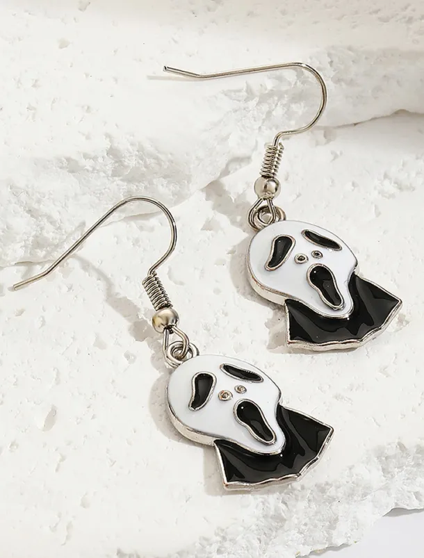 Halloween Spider Earrings with Pearl Accent - Statement Gothic Jewelry for Cosplay, Costume Parties, and Halloween Events