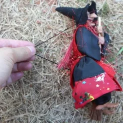 Halloween Witch Dolls Decoration Accessories Scary Figurines Prop Craft Ornaments Hanging Ghost Pendant for Garden Haunted House Bars Party Decor