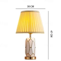 Hand-Painted Gold Glazed Ceramic Table Lamp Gorgeous Bedroom Bedside Lamp with Barrel-Shaped Lampshade Traditional Vase Bedroom Desk Lamp 47 * 30 Cm 85-265V