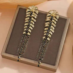 Hoop Earrings Vintage Style Geometrical Floral Vintage Fashion Earrings Jewelry Black / White For Wedding Party Valentine's Day Gift Engagement Festival 1 Pair