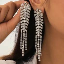 Hoop Earrings Vintage Style Geometrical Floral Vintage Fashion Earrings Jewelry Black / White For Wedding Party Valentine's Day Gift Engagement Festival 1 Pair