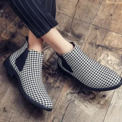 Houndstooth Pattern Men's Chelsea Boots – Classic Slip-On Ankle Boots with Elastic Side Panels for Formal and Casual Occasions