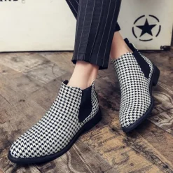 Houndstooth Pattern Men's Chelsea Boots – Classic Slip-On Ankle Boots with Elastic Side Panels for Formal and Casual Occasions