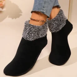 Indoor Non-Slip Thermal Socks Indoor Ladies Floor Socks Women Winter Fuzzy Socks Non-Falling Thickening Socks for Yoga Pilates Dance