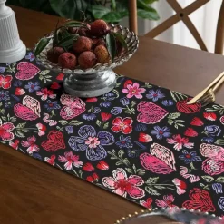 Inspired by William Morris Art Style Print Country Style Table Runner, Kitchen Dining Table Decor, Print Decor Table Runners for Indoor Outdoor Home Farmhouse Holiday Wedding Birthday Party Decoration