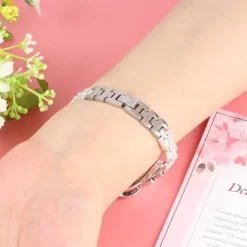 Jewelry Bracelet Compatible with Apple Watch band 38mm 40mm 41mm 42mm 44mm 45mm 49mm Bling Diamond Adjustable Breathable Stainless Steel Rhinestone Strap Replacement Wristband for iwatch Ultra 2