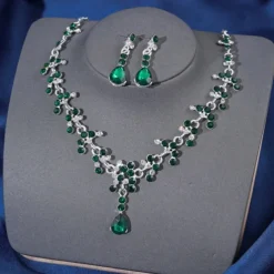 Jewelry Set Two-piece Suit Green Rhinestone Alloy 1 Necklace Earrings Women's Elegant Vintage Fashion Vintage Style Classic Jewelry Set For Wedding Party Valentine's Day