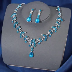 Jewelry Set Two-piece Suit Green Rhinestone Alloy 1 Necklace Earrings Women's Elegant Vintage Fashion Vintage Style Classic Jewelry Set For Wedding Party Valentine's Day