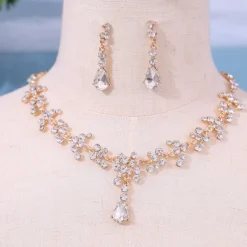 Jewelry Set Two-piece Suit Green Rhinestone Alloy 1 Necklace Earrings Women's Elegant Vintage Fashion Vintage Style Classic Jewelry Set For Wedding Party Valentine's Day