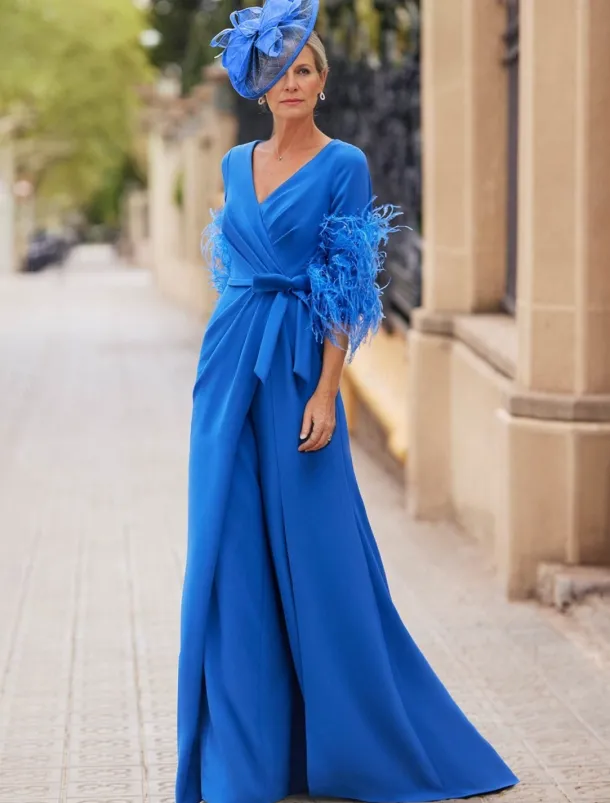 Jumpsuit / Pantsuit Mother of the Bride Elegant Vintage V Neck Floor Length Stretch Chiffon Half Sleeve with Feather Sequin Appliques