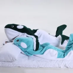 Kid's Adults' Animal Group Costume Onesie Costume Carnival Costume Shark Cartoon Dolphin Onesie Pajamas Kigurumi Pajamas Charm Funny Costume For Men and Women Boys and Girls Carnival Cartoon