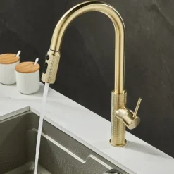Kitchen Faucet Pull Out Sink Mixer Vessel Tap with 3 Mode Spout, 360 Degree Rotate Single Handle with Cold and Hot Hose