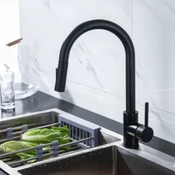 Kitchen Faucet with Pull-out Spray,Single Handle One Hole 2-modes Brass Kitchen Taps