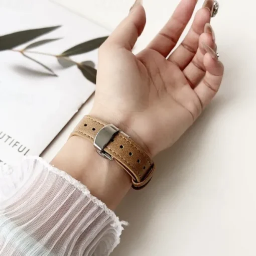 Leather Band Compatible with Apple Watch band 38mm 40mm 41mm 42mm 44mm 45mm 49mm Rugged Metal Clasp Adjustable Genuine Leather Strap Replacement Wristband for iwatch Ultra 2 Series 9 8 7 SE 6 5 4 3 2