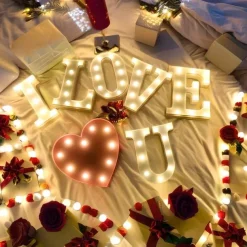 LED Letter Lights Sign, 26 Alphabet Light Up Letters, Battery-Powered Decorative Marquee Lamps for Weddings, Birthdays, Parties, Home Bar and Christmas Décor