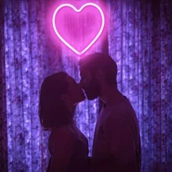 LED Neon Sign Pink Heart Night Light Battery USB Power Supply for Table Wall Decoration Lights Playroom Dormitory Wedding Birthday Party Home Decoration Valentine's Day Mother's Day