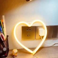 LED Neon Sign Pink Heart Night Light Battery USB Power Supply for Table Wall Decoration Lights Playroom Dormitory Wedding Birthday Party Home Decoration Valentine's Day Mother's Day