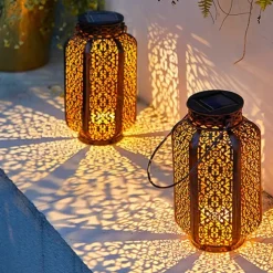 LED Solar Hanging Lights - Pathway Garden Outdoor Retro Wrought Iron Lantern, Waterproof for Balcony, Terrace, Lawn, Indoor/Outdoor Decoration 1pc