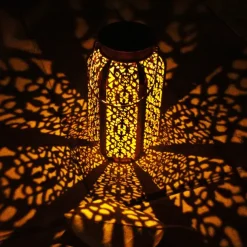 LED Solar Hanging Lights - Pathway Garden Outdoor Retro Wrought Iron Lantern, Waterproof for Balcony, Terrace, Lawn, Indoor/Outdoor Decoration 1pc