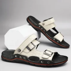Men's Adjustable Buckle Strap Sandals – Stylish Crocodile-Pattern Design, Cushioned Sole, Durable Outdoor Summer Footwear for Casual and Travel Use