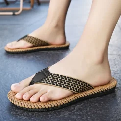 Men's Anti-Slip Woven Flip Flops with Cushioned Sole – Breathable Casual Beach Sandals for Summer, Travel & Daily Wear
