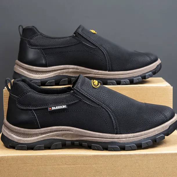 Men's Beige Slip-On Outdoor Shoes with Non-Slip Rugged Sole and Black Accents – Comfortable Casual Footwear for Everyday Use