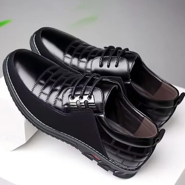 Men's Black and White Faux Leather Sneakers with Sporty Design – Comfortable and Fashionable Footwear for Casual Days, Travel and Weekend Outings