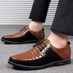 Men's Black and White Faux Leather Sneakers with Sporty Design – Comfortable and Fashionable Footwear for Casual Days, Travel and Weekend Outings