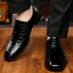 Men's Black Crocodile Pattern Patent Leather Dress Shoes – Elegant Slip-On Formal Shoes for Weddings, Business, and Evening Events