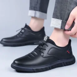 Men's Black Faux Leather Lace-Up Casual Shoes with Lightweight Sole - Stylish and Comfortable Everyday Footwear