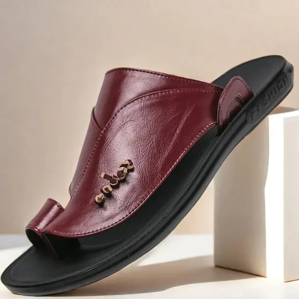 Men's Black Faux Leather Slide Slippers with Stylish Accent Detail – Comfortable Casual Footwear for Everyday Wear