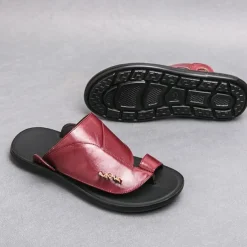 Men's Black Faux Leather Slide Slippers with Stylish Accent Detail – Comfortable Casual Footwear for Everyday Wear