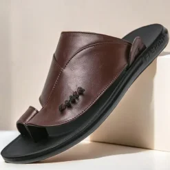 Men's Black Faux Leather Slide Slippers with Stylish Accent Detail – Comfortable Casual Footwear for Everyday Wear