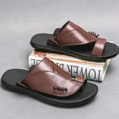 Men's Black Faux Leather Slide Slippers with Stylish Accent Detail – Comfortable Casual Footwear for Everyday Wear