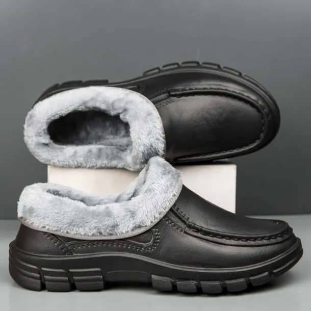 Men's Black Faux Leather Slip-on Shoes with Fur Lining - Warm and Comfortable for Winter