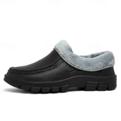 Men's Black Faux Leather Slip-on Shoes with Fur Lining - Warm and Comfortable for Winter