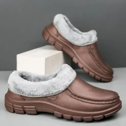 Men's Black Faux Leather Slip-on Shoes with Fur Lining - Warm and Comfortable for Winter