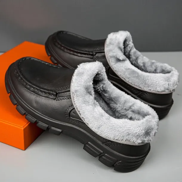 Men's Black Faux Leather Slip-on Shoes with Fur Lining - Warm and Comfortable for Winter