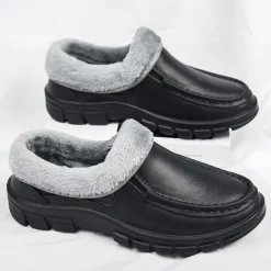 Men's Black Faux Leather Slip-on Shoes with Fur Lining - Warm and Comfortable for Winter
