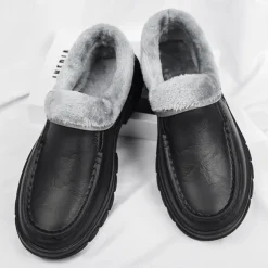 Men's Black Faux Leather Slip-on Shoes with Fur Lining - Warm and Comfortable for Winter