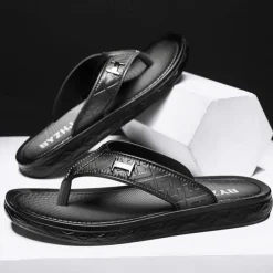 Men's Black Flip Flops with Comfortable Footbed, Casual Slip-On Design for Daily Wear and Relaxing