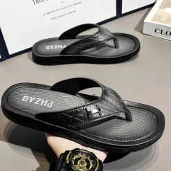 Men's Black Flip Flops with Comfortable Footbed, Casual Slip-On Design for Daily Wear and Relaxing