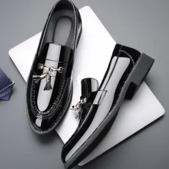 Men's Black Patent Leather Loafers with Tassel Details - Stylish Formal Dress Shoes for Office and Events