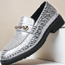 Men's Blue Metallic Faux Leather Loafers with Decorative Gold Chain – Trendy Slip-On Shoes for Formal and Party Occasions