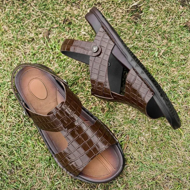 Men's Brown Crocodile Pattern Sandals with Adjustable Strap, Stylish Design for Casual, Outdoor and Summer Wear