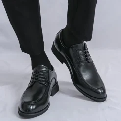 Men's Brown Faux Leather Lace-Up Dress Shoes with Woven Detail, Classic Formal Style, Comfortable for Weddings and Business Events