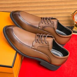 Men's Brown Faux Leather Lace-Up Dress Shoes with Woven Detail, Classic Formal Style, Comfortable for Weddings and Business Events